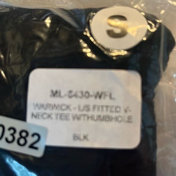 Michael Lauren Fitted V-Neck with Thumbholes in Style Warwick Black Size Small - Picture 5 of 9